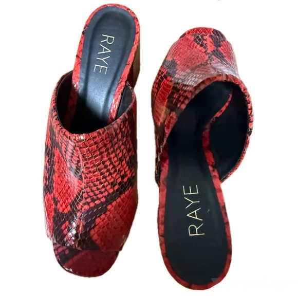 RAYE BRAND Bold Red Snake Print Platform Block Heels. SIZE: 7.5 / 38 - Picture 7 of 9